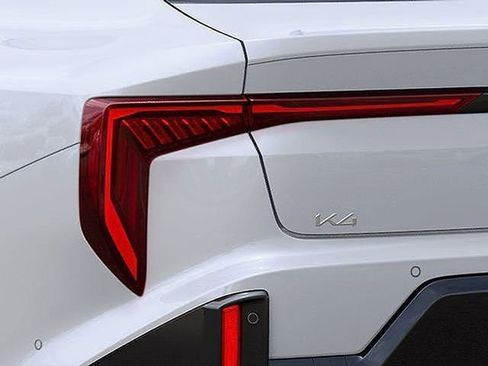 New 2025 Kia K4 GT-Line Turbo image 19