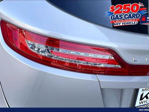 Used 2017 Lincoln MKC Select w/ Select Plus Package AWD/4WD image 29