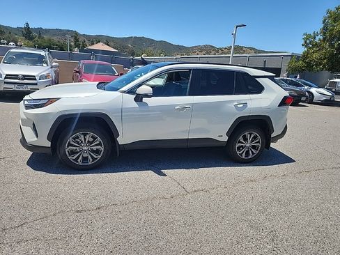Used 2022 Toyota RAV4 Limited AWD/4WD image 2