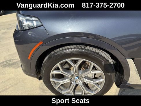 Used 2019 BMW X7 xDrive40i w/ Premium Package AWD/4WD image 22