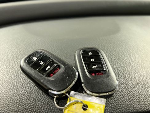 Used 2023 Honda HR-V LX image 24