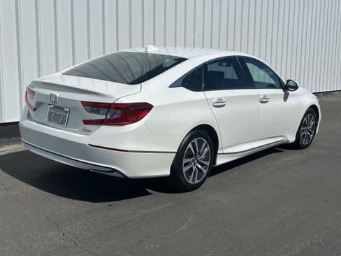 Used 2018 Honda Accord Touring image 6