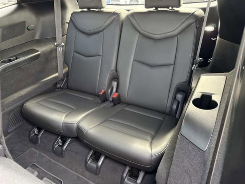 Used 2023 Cadillac XT6 Premium Luxury image 28