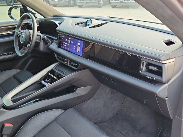 Used 2025 Porsche Macan Turbo Electric AWD/4WD image 23