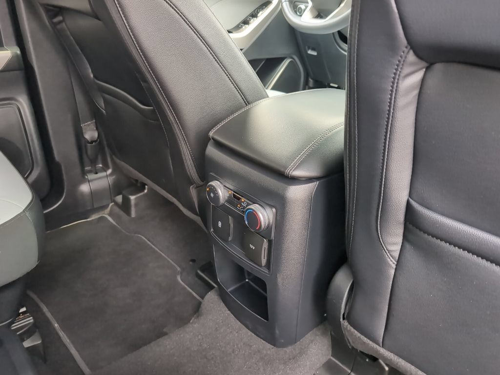 Used 2021 Ford Explorer XLT w/ Equipment Group 202A AWD/4WD image 7