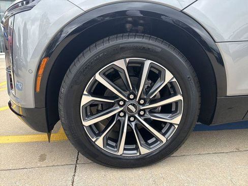 New 2026 Cadillac Lyriq Sport image 19