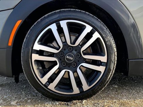 Used 2020 MINI Cooper S w/ Premium Package image 25