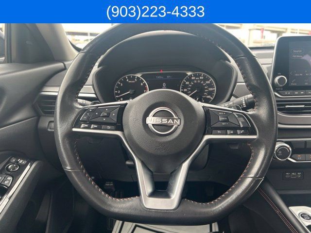 Used 2024 Nissan Altima 2.5 SR FWD image 17