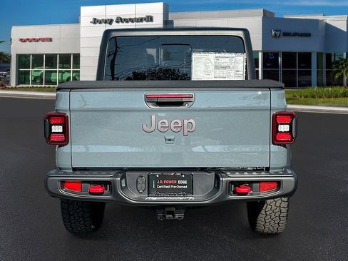 New 2025 Jeep Gladiator Rubicon w/ Dual Top Group image 7