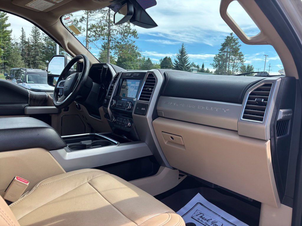 Used 2017 Ford F350 Lariat w/ Lariat Ultimate Package AWD/4WD image 23