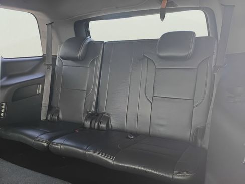 Used 2019 GMC Yukon SLE w/ SLE Value Package RWD image 32