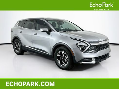 Used 2023 Kia Sportage LX FWD image 1