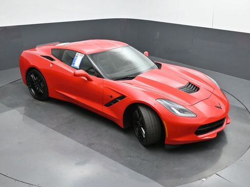 Used 2019 Chevrolet Corvette Stingray Coupe w/ Carbon Flash Badge Package image 39