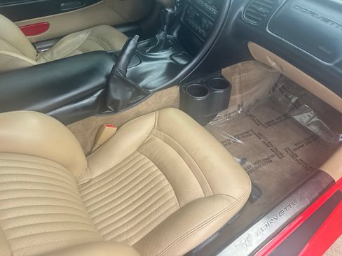 Used 2003 Chevrolet Corvette Convertible w/ Preferred Equipment Group1 RWD image 10