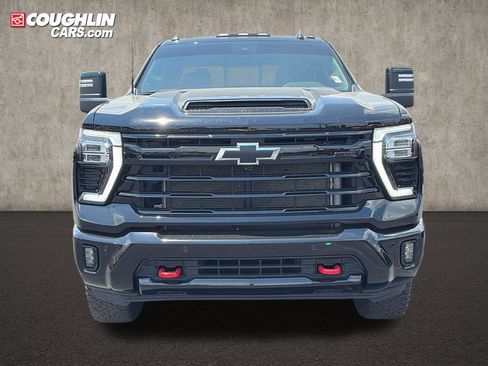 Used 2026 Chevrolet Silverado 2500 LT w/ Trail Boss Package AWD/4WD image 2