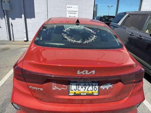 Used 2022 Kia Forte LXS FWD image 8