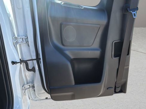 Used 2022 Toyota Tacoma SR image 13