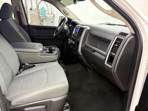 Used 2014 RAM 2500 Tradesman w/ Chrome Appearance Group image 20