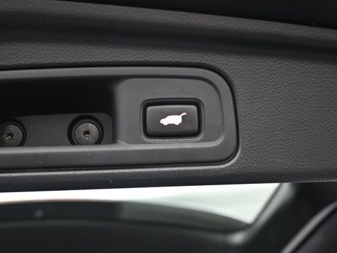 Used 2022 Honda Pilot Special Edition image 17