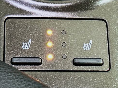 Used 2023 Toyota Camry XSE image 16