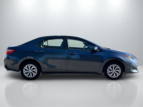 Used 2019 Toyota Corolla L image 4