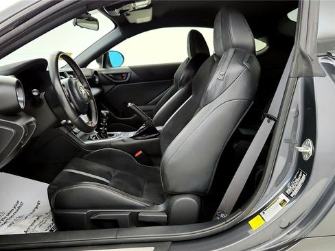Used 2023 Toyota GR86 Premium w/ ALL Weather Mat Package (TMS) RWD image 21