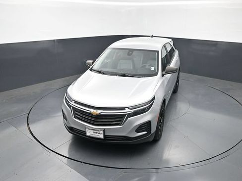 Used 2022 Chevrolet Equinox LS w/ LPO, Floor Liner Package FWD image 18