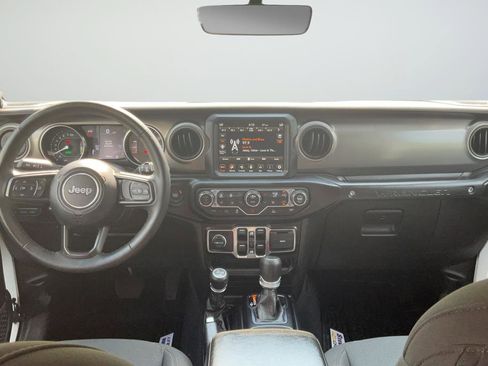 Used 2023 Jeep Wrangler Unlimited w/ Cold Weather Group AWD/4WD image 12