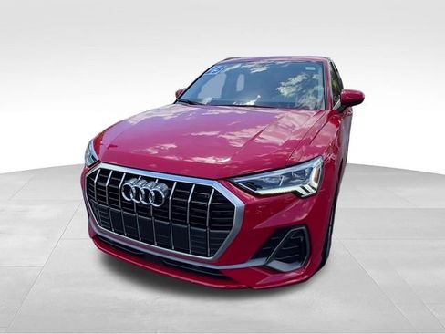 Used 2025 Audi Q3 2.0T Premium Plus w/ Premium Plus Package AWD/4WD image 2