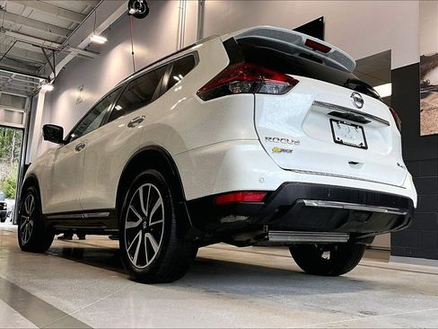 Used 2020 Nissan Rogue SL w/ Premium Package AWD/4WD image 5