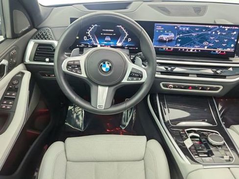 Used 2026 BMW X7 xDrive40i image 42