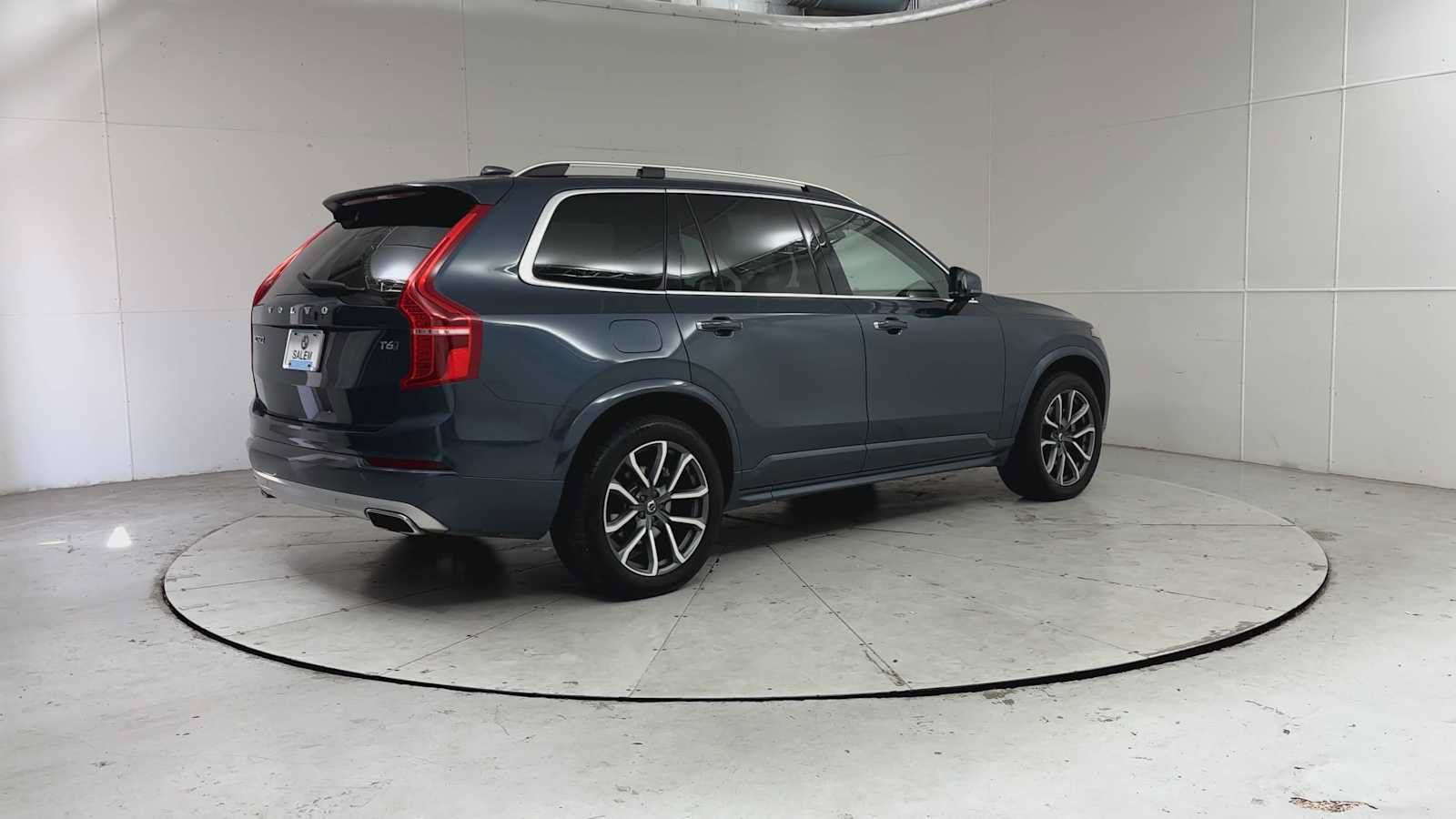 Used 2019 Volvo XC90 T6 Momentum AWD/4WD image 5