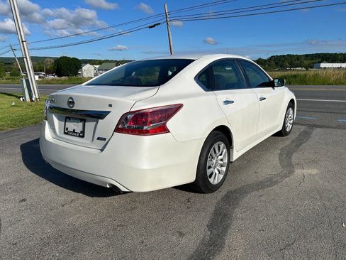 Used 2013 Nissan Altima 2.5 S FWD image 8