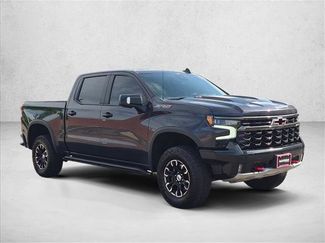 Used 2022 Chevrolet Silverado 1500 ZR2 w/ Technology Package AWD/4WD video 3