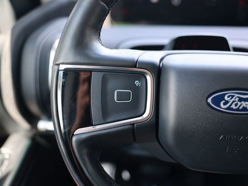 Used 2025 Ford Expedition Platinum w/ Driver's Package image 22