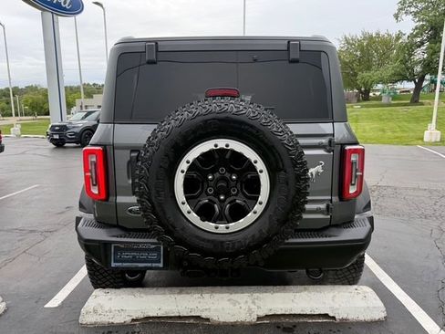 Used 2023 Ford Bronco Badlands w/ Sasquatch Package AWD/4WD image 5