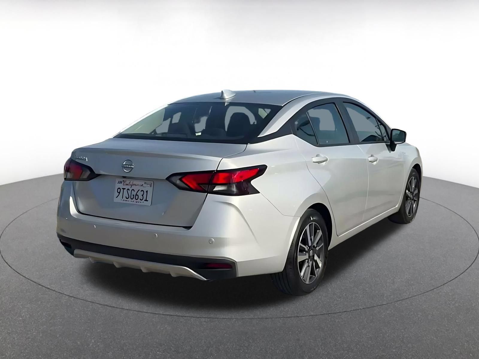 Used 2025 Nissan Versa SV FWD image 13