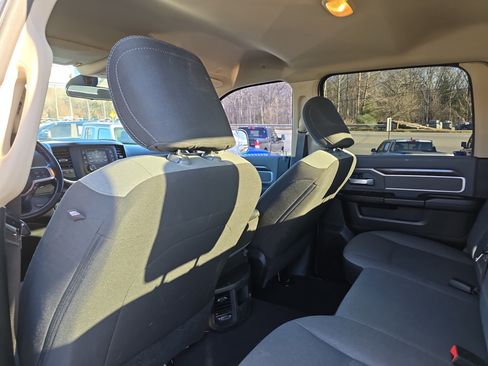 Used 2019 RAM 2500 Big Horn image 16