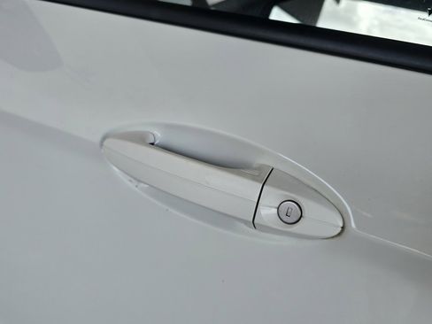 Used 2022 Ford EcoSport SE image 14