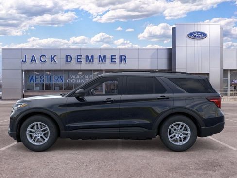 Used 2026 Ford Explorer Active AWD/4WD image 4