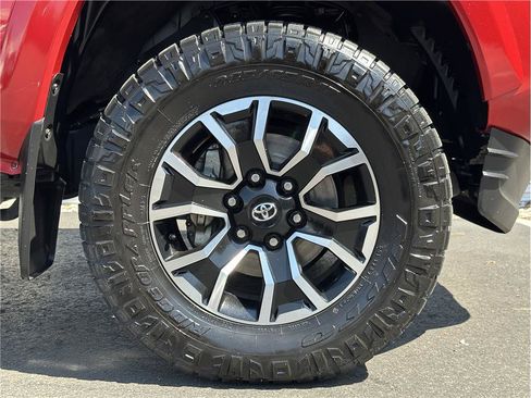 Used 2021 Toyota Tacoma TRD Sport w/ Advanced Technology Package AWD/4WD image 30