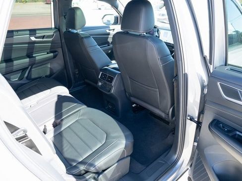 New 2026 Volkswagen Atlas Cross Sport SEL R-Line AWD/4WD image 36