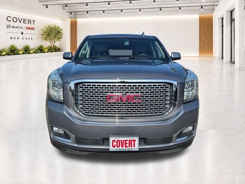 Used 2019 GMC Yukon XL SLT w/ Open Road Package RWD image 3