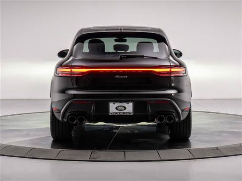 Used 2024 Porsche Macan AWD/4WD image 4