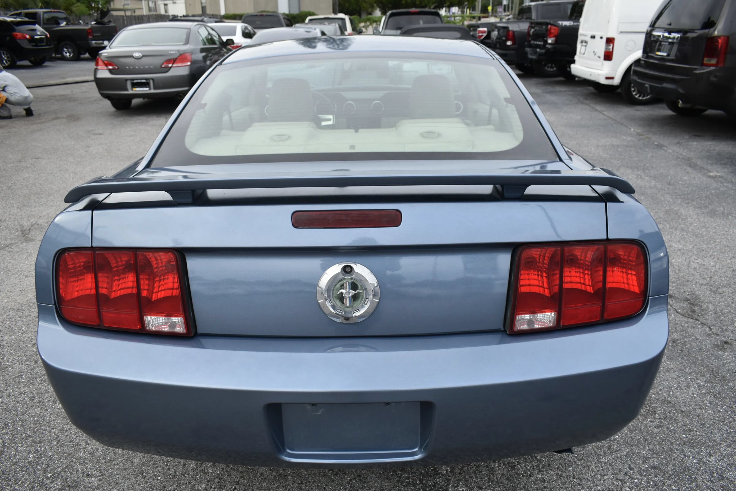 Used 2005 Ford Mustang Coupe RWD image 6