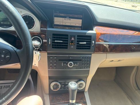 Used 2010 Mercedes-Benz GLK 350 4MATIC image 13