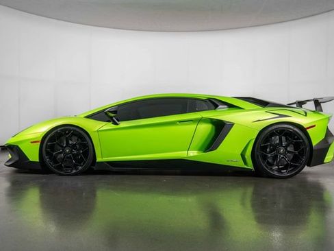 Used 2016 Lamborghini Aventador LP 750-4 Superveloce AWD/4WD image 5