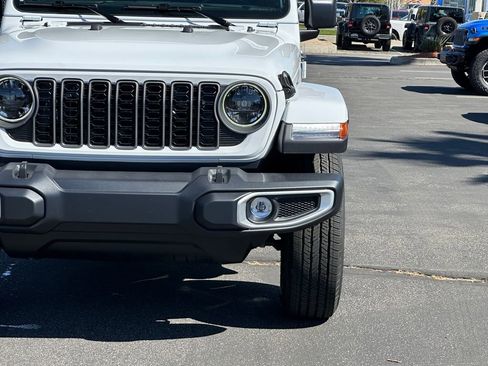 New 2026 Jeep Gladiator Sport image 11