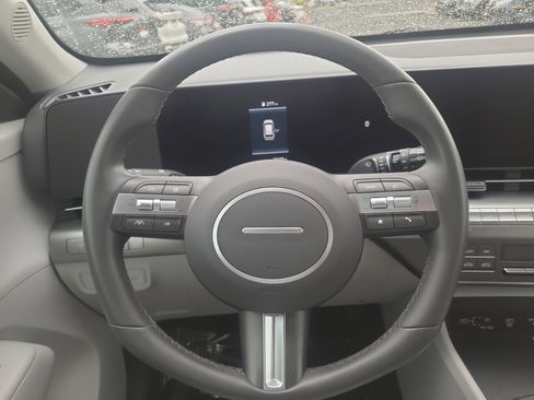 Used 2025 Hyundai Kona SEL AWD/4WD image 22