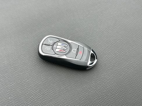 New 2026 Buick Envista Sport Touring w/ Convenience I Package FWD image 32